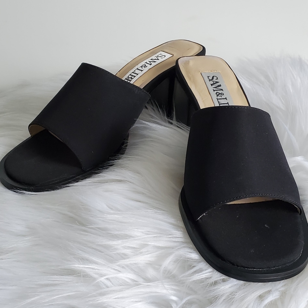 🐶 3/$30 NWT Vintage Sam & Libby Black Slides